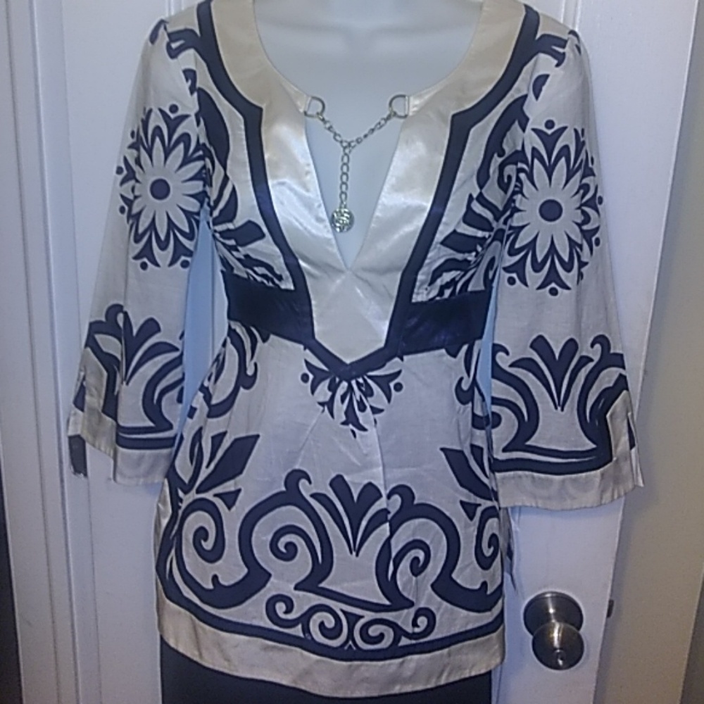 Bebe blue & ivory tunic Small